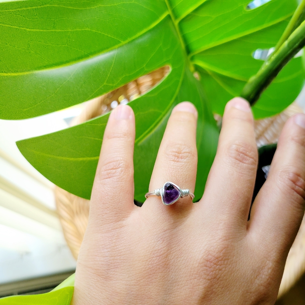 Dainty Handmade Silver Purple Stone Wire Ring, size 5.5